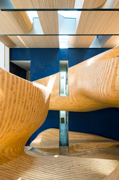 Hall et escalier d'un établissement recevant du public — VAL Architecture